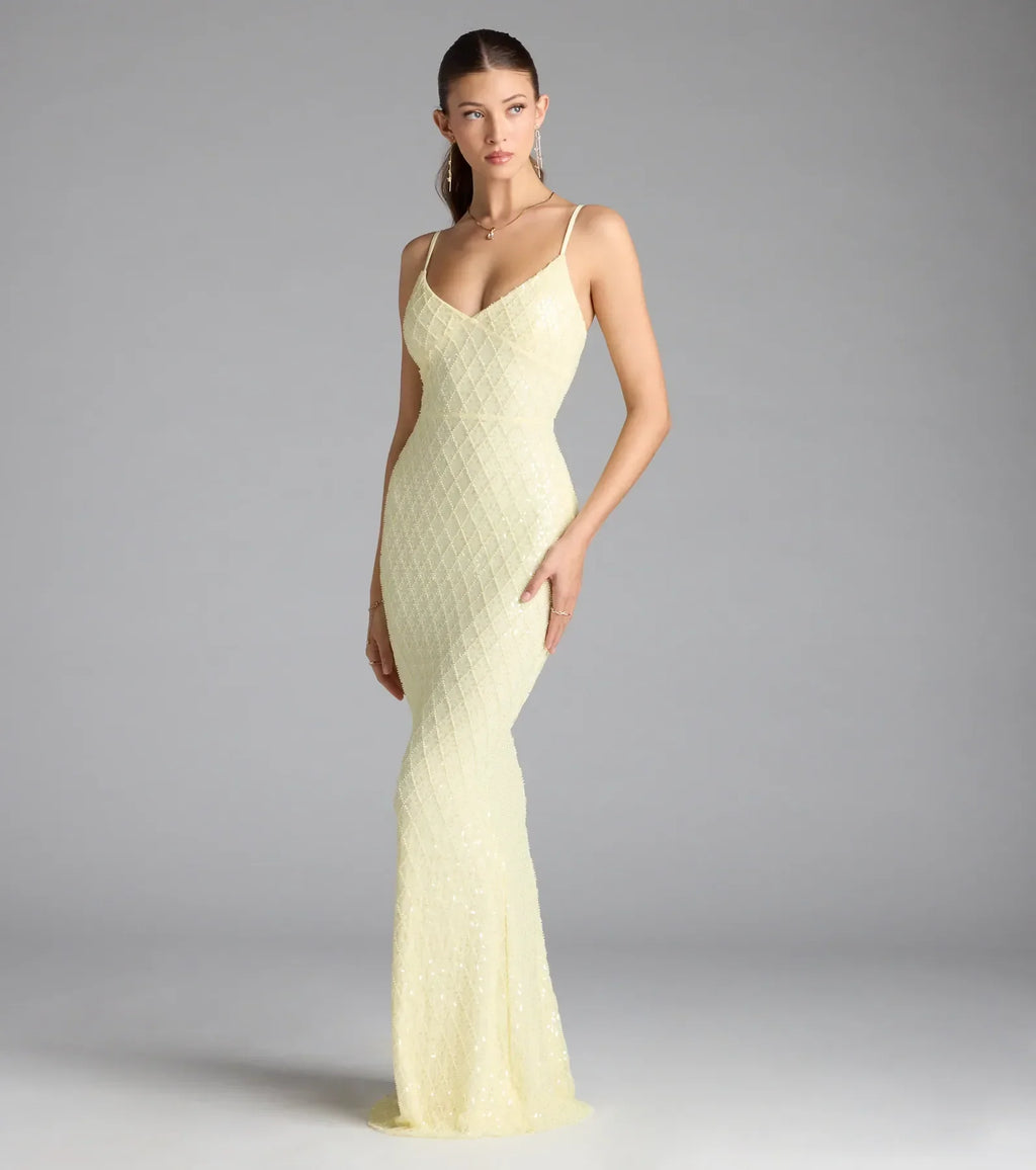 Kaylie V-Neck Bodycon Sequin Bead Formal Dress