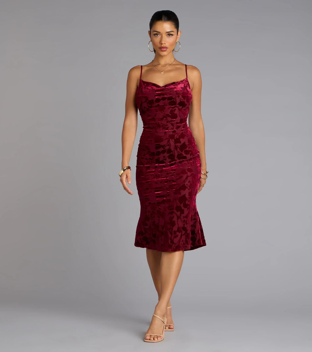 Oh-So-Chic Floral Velvet Burnout Midi Dress