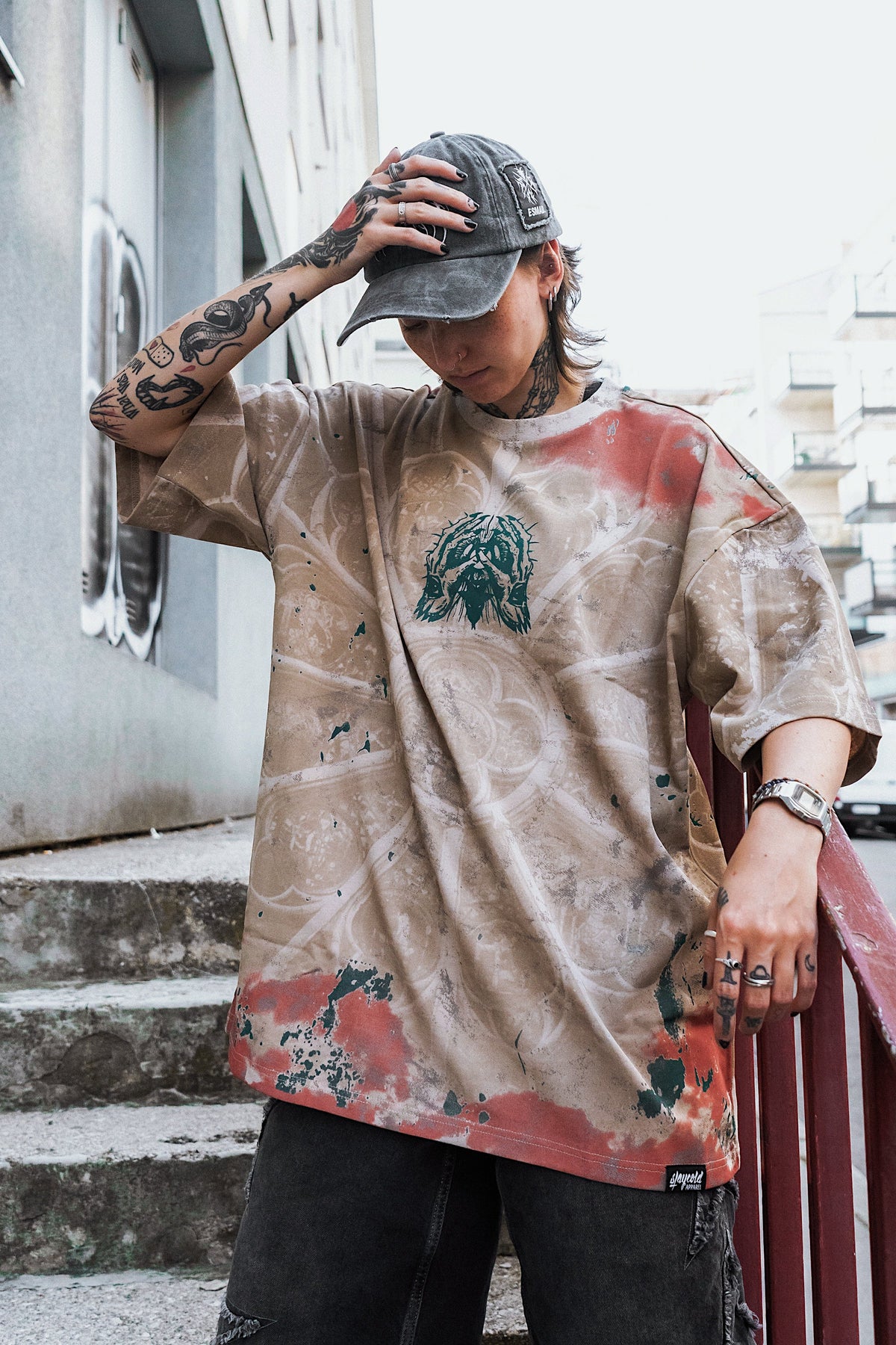 Chains Of God (Dirty Washed) - Oversized T-Shirt (200GSM)